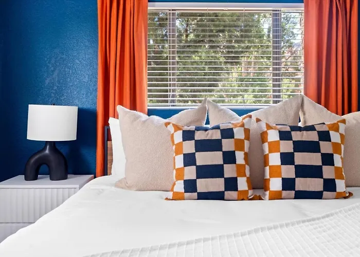 Modern Oasis | Pool/hot Tub/games & Views Holiday home Sedona