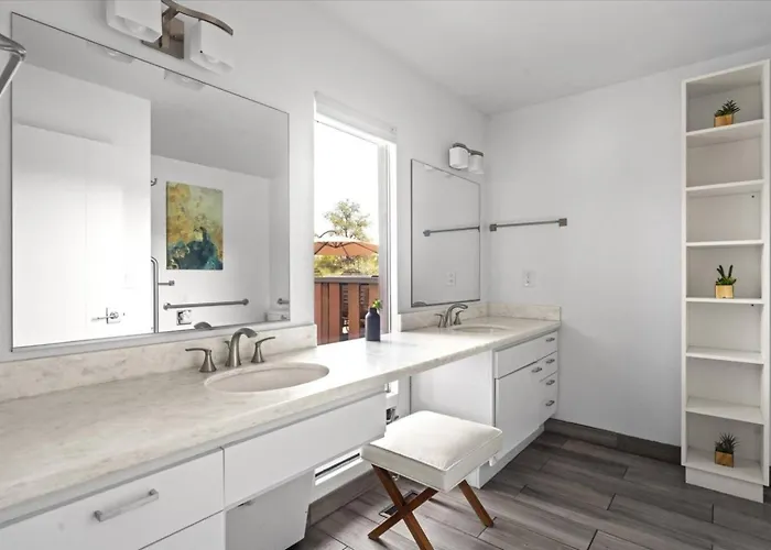Modern Oasis | Pool/hot Tub/games & Views Sedona