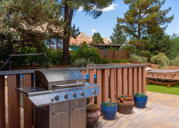 Modern Oasis | Pool/hot Tub/games & Views * Sedona