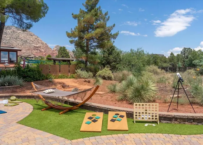 Holiday home Modern Oasis | Pool/hot Tub/games & Views