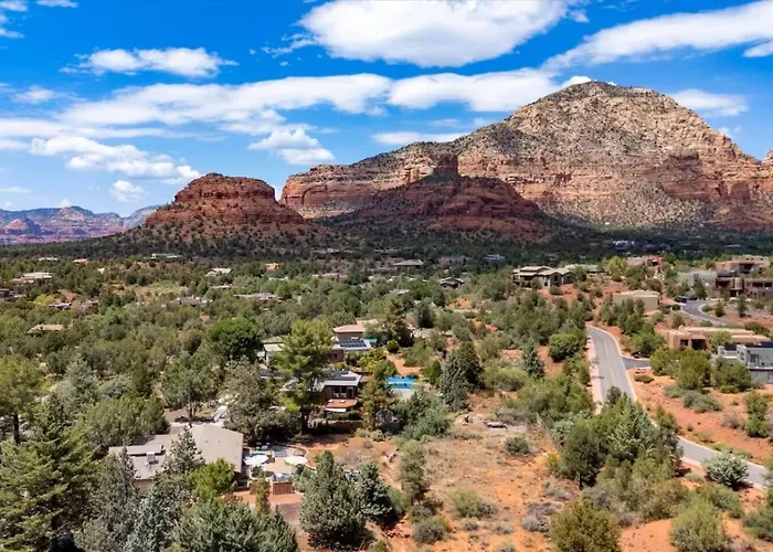Modern Oasis | Pool/hot Tub/games & Views Sedona